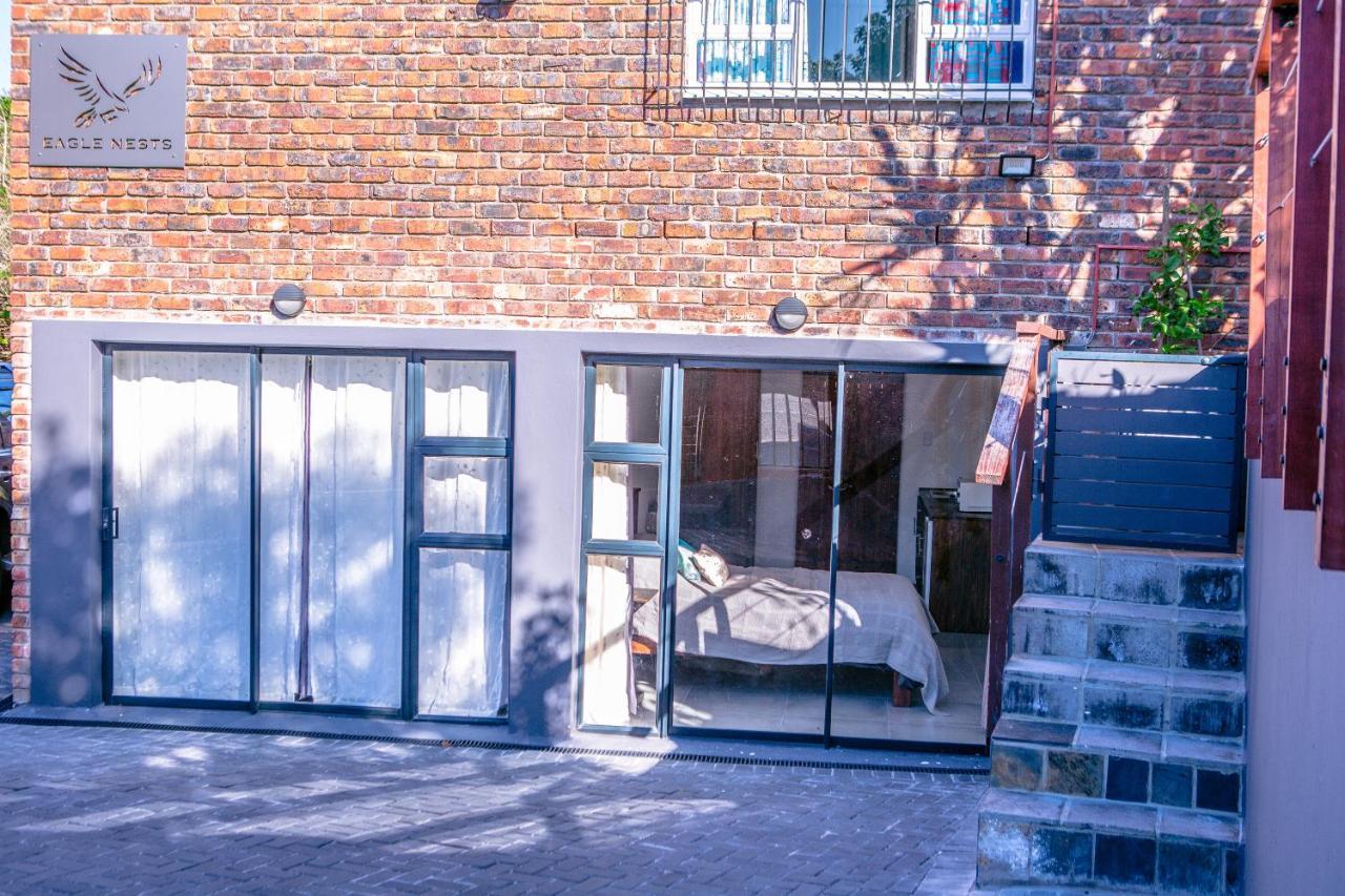 Peaceful 1-Bedroom Flatlet, 10 Min From The Beach Cape Town Bagian luar foto